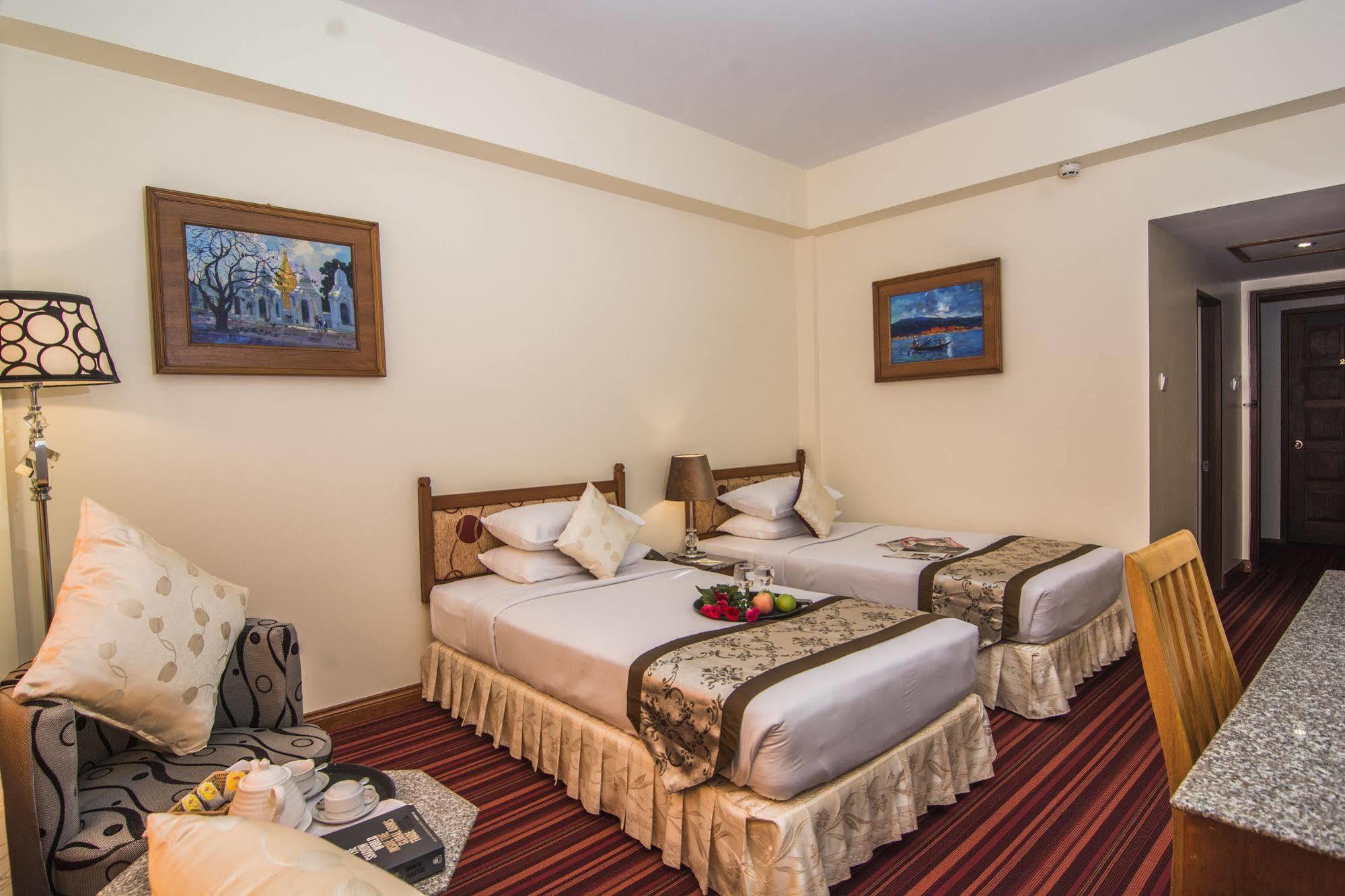 Inn Reno Yangon